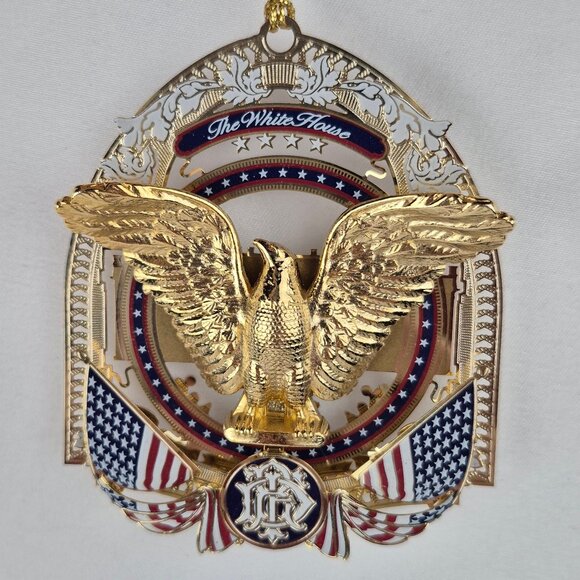 Beacon Design Official 2017 White House Christmas Ornament - Picture 6 of 15